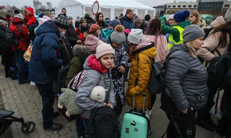 Uk Minister Denies Plans For Humanitarian Route For Ukrainian Refugees Refugees The Guardian