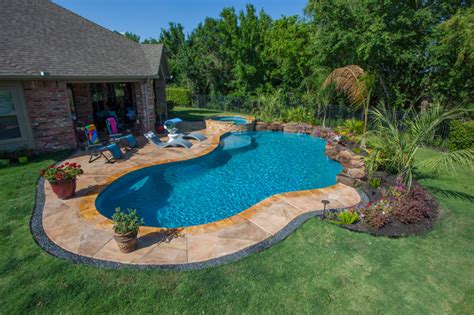 Pool And Spa Katy Tx Tropical Pool Houston By Richards Total Backyard Solutions Houzz