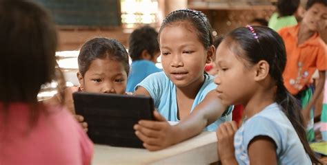 Case Study How Mobile Is Extending Education In The Philippines