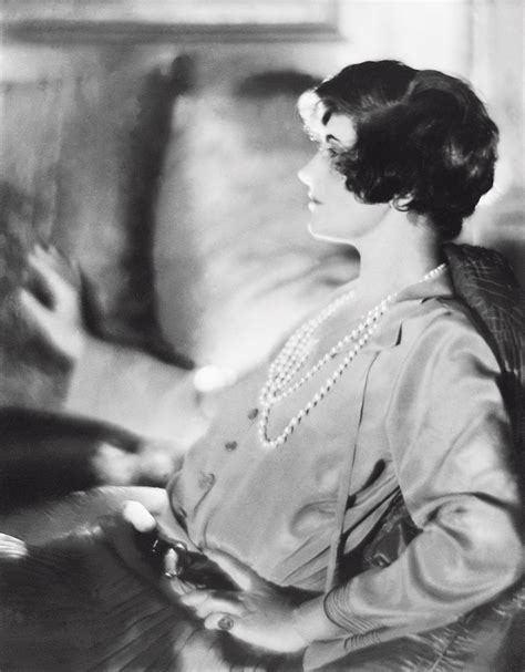 Misia sert, the muse of many artists and a confidante to coco chanel. Misia by Chanel, première création signée Olivier Polge ...