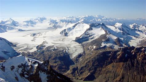 Andinismo En Argentina Y Chile A Lo Largo De La Cordillera De Los Andes