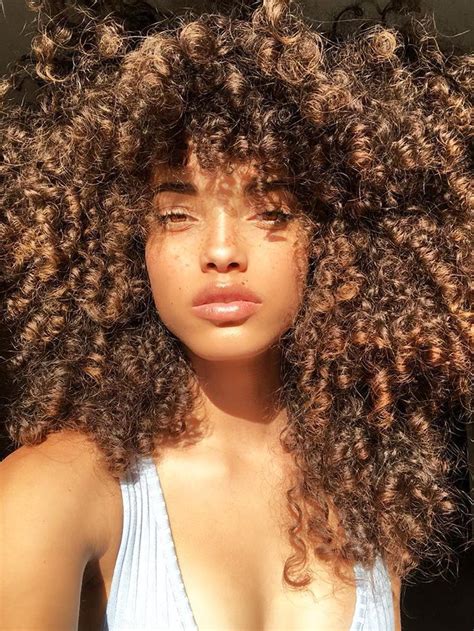 A Model On How She Finally Learned To Embrace Her Curls Curly Hair