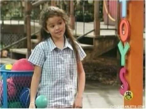 Lovato started out as an actress, starring as a cast regular on barney and friends before finding her way onto the disney channel with a recurring role in as the bell rings. Selena Gomez In Barney & Friends - YouTube