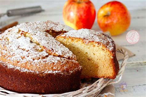 Voglia di un dolcetto che soddisfi la voglia di golosità ma contenga poche calorie? PAN DI MELA | Ricette, Torte, Cibo