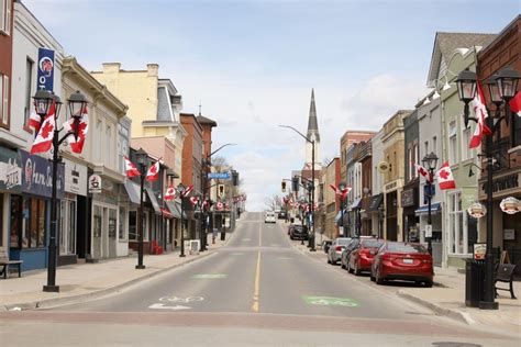 Newmarket Bylaw Hits Main Street To Enforce New Parking Rules