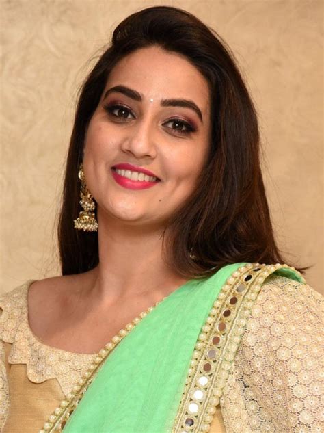 Glamorous Indian Girl Telugu Tv Anchor Manjusha Face Closeup Gallery
