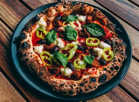 Red sparrow pizza is melbourne's only 100% vegan pizzeria. Collingwood's Favourite Vegan Pizzeria Opens Its Doors In ...