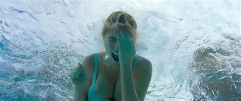 Nude Video Celebs Alexandra Daddario Sexy Kate Upton Sexy The Layover 2017