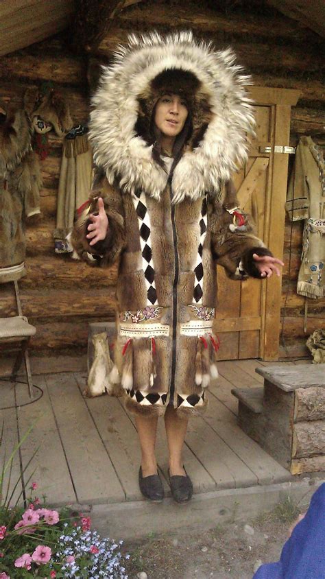 Alaskan Native In Traditional Parka Fashion Vintage Outfits Fur Clothing