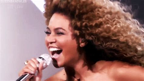 14 things only girls with thick hair will understand curly hair women thick hair styles
