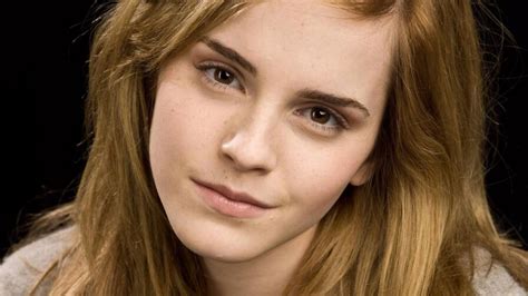 Beautiful Emma Watson English Actress Celebrity Wallpaper 031