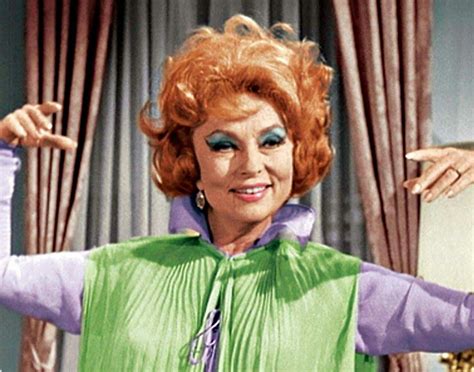 Agnes Moorehead Agnes Moorehead Bewitched Tv Show Endora Bewitched