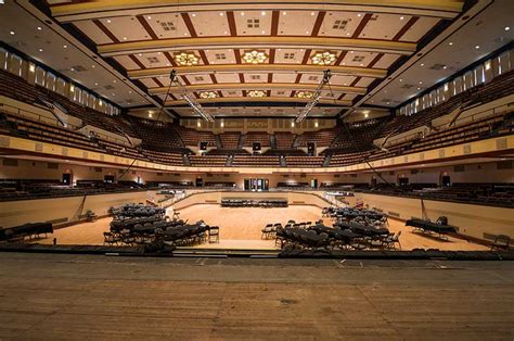 Shreveport Municipal Auditorium With Grand Rapids And Crusader Fixed
