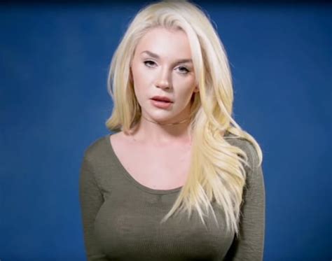 Courtney Stodden Comes Out As Non Binary This Is The Real Me