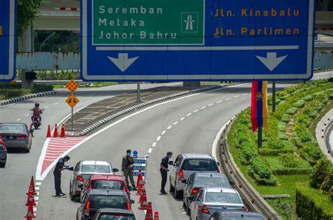 The movement control order applies to all malaysians working in singapore and thailand. Malaysia extends Movement Control Order in some states ...