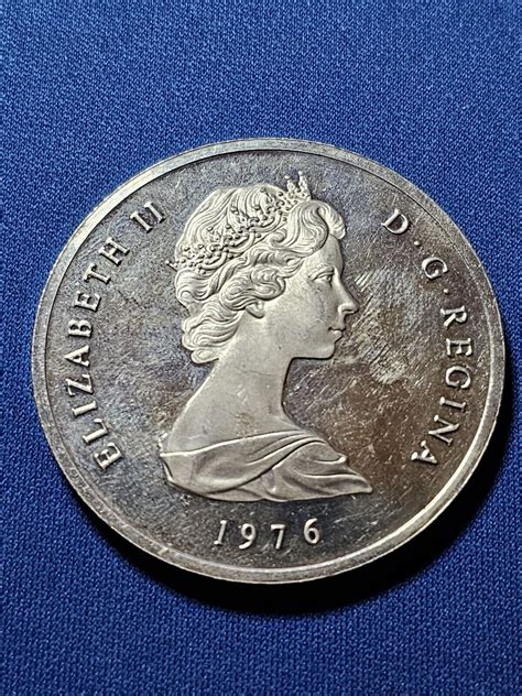 1976 Turks And Caicos Islands 20 Crowns Silver Coin Queens Of England