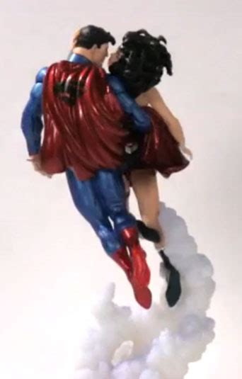 Dc Collectibles Superman And Wonder Woman The Kiss Statue The Toyark News