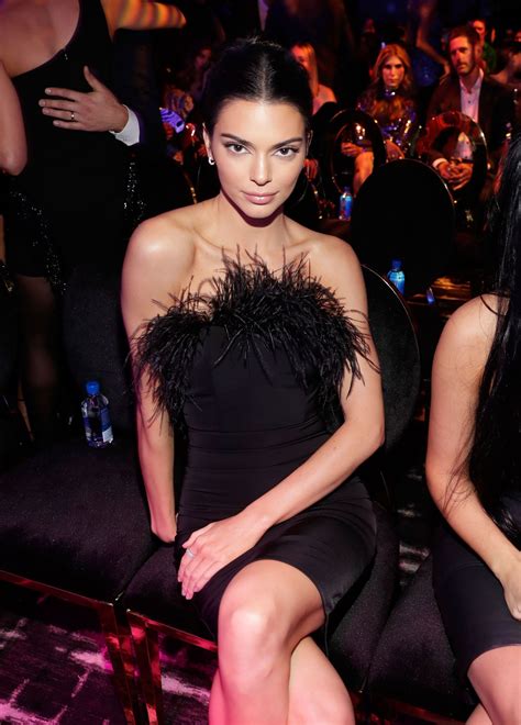 Kendall Jenner Just Wore A Super Affordable Black Feathered Dress