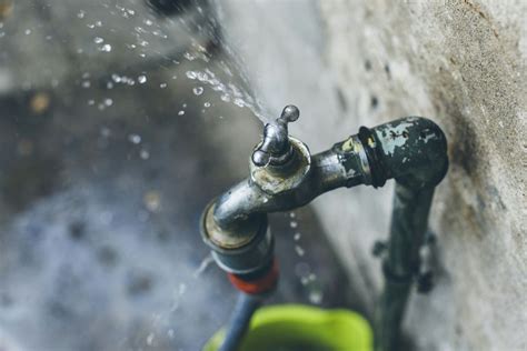How To Turn Off The Water For Plumbing Repairs