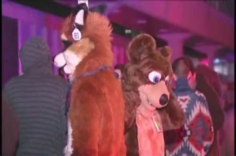 Gas Leak Sickens Several At Chicago Hotel Including Furries Las
