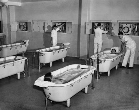 13 Shocking Pictures Showing How We Used To Treat The Mentally Ill