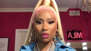 Nicki Minaj Fires DISRESPECTFUL Shot At Cardi Suggests Cardi