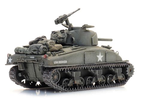 Artitec 6870432 1 87 HO Scale U S M4A1 Sherman Tank Captain Shrapnel