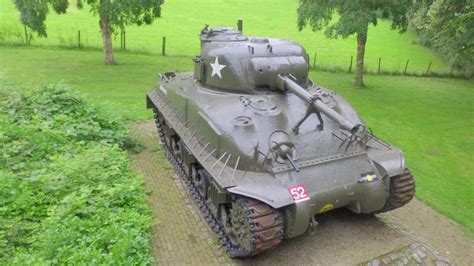 M4a1 Sherman E9 World War 2 Canadian Tank Youtube