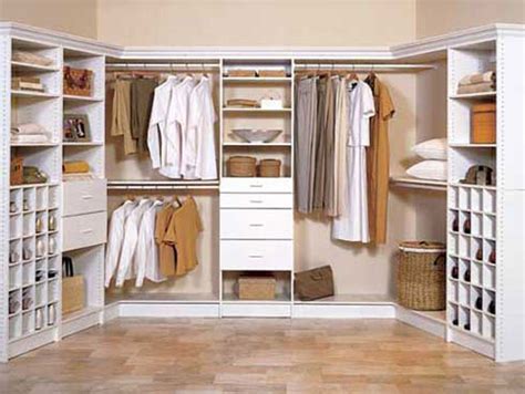 The most annoying thing in daily morning rush is that when you open your closet doors, all things come tumbling down. Ideas for wardrobe designs - goodworksfurniture