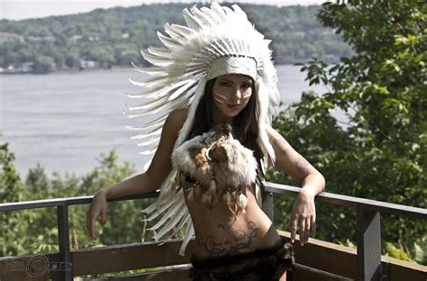 Native American Beauty Indian Girls Maiden Nativity Lion Sculpture