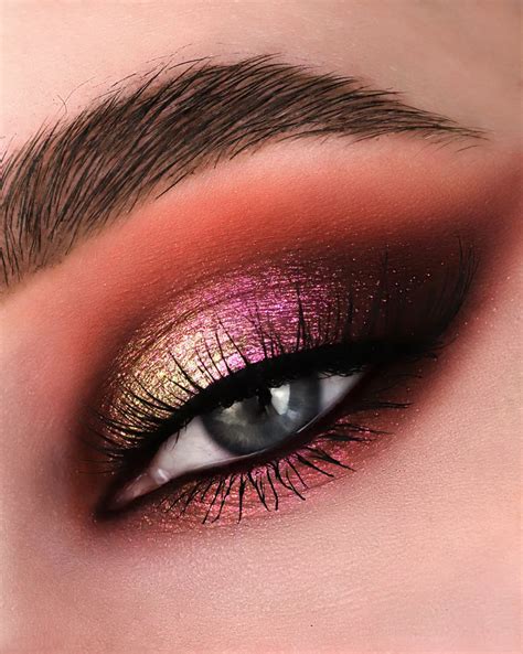 Karla Cosmetics Romance Opal Multichrome Loose Eyeshadow Tilt