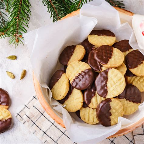 See more ideas about german christmas, christmas dinner, dinner. Authentic German Christmas Dinner / Traditional German Food 15 Dishes To Eat In Germany / It ...