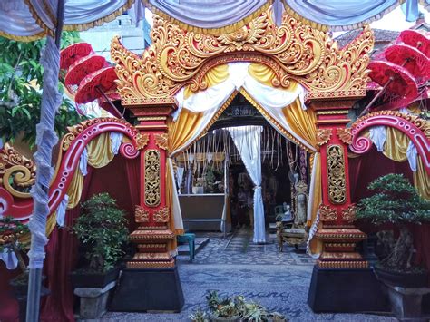 Jasa dekorasi pernikahan adat bali terpercaya untuk pesta pernikahan indoor/outdoor di bali dan jakarta. Prosesi Pernikahan Adat Bali Indonesia - Emma Sabatini