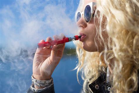 How To Talk To Your Teenager About E Cigarettes And Vaping