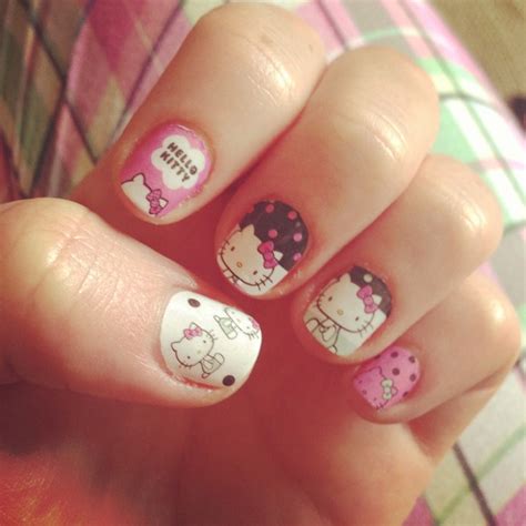Hello Kitty Nail Art Victoria Gs Binkydiamonds Photo Beautylish