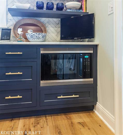 Joe hale navy is a great color. Hale Navy Kitchen Cabinets in Bay Head, New Jersey