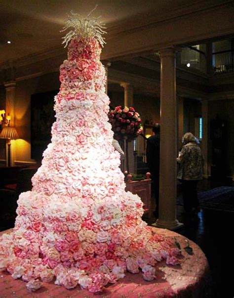 Pink Flowers Huge Wedding Cake Deer Pearl Flowers