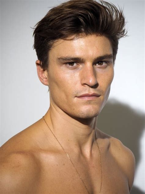 Oliver Cheshire Model Profile Photos And Latest News