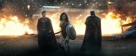 Watch Wonder Woman Save Batman In New Dawn Of Justice Trailer