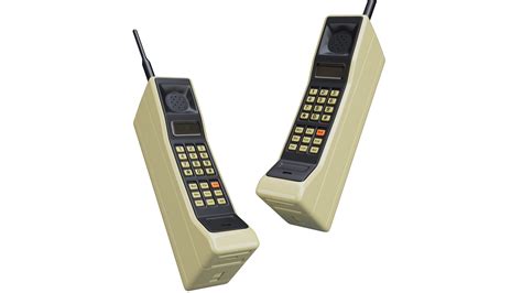 looking back at the motorola dynatac 8000x — the first mobile phone that was ever sold 40 years