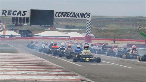 El karting a ruleman es algo muy lindo, que junta a toda la familia para su armado y participación. Campeonato de Karting ESPAÑA CORRECAMINOS RECAS 2016 - YouTube