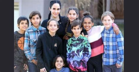 Who Is Nadya Sulemans Ex Husband Octomom Celebrates 14th Birthday Of Her Octuplets Meaww