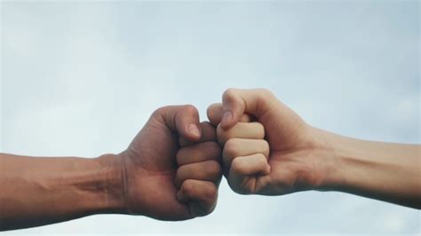 Fist Bumps Are Dangerous Too Chapel Hill Pharmacologist Says Abc11