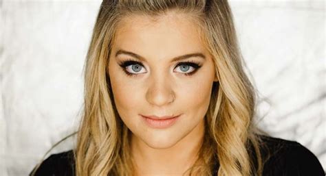 Lauren Alaina How Tall Is She Height Weight And Body