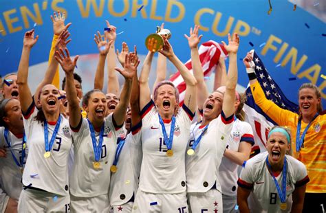 U S Women S Soccer Team Win 2019 World Cup Over The Netherlands In 2 0 Final