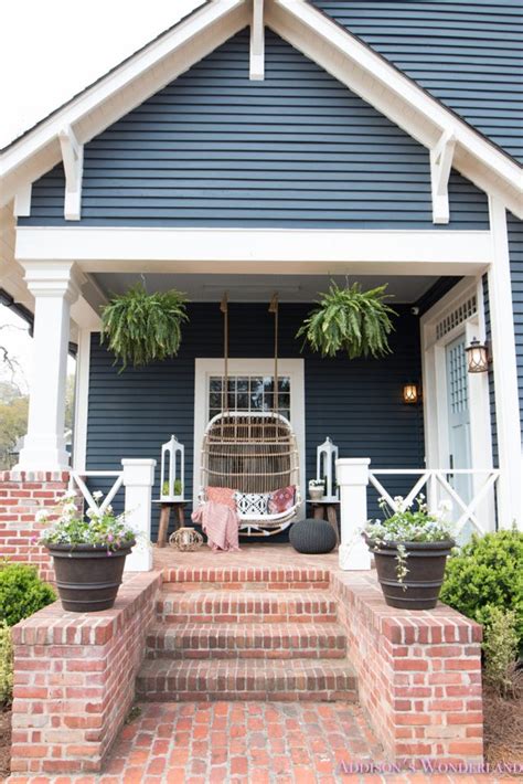 Download Craftsman Front Porch Ideas and Inspiration | Hunker