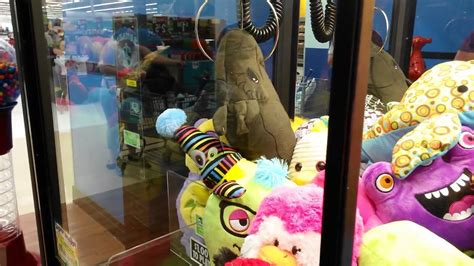 Winning 12 Prizes From Claw Machines Youtube