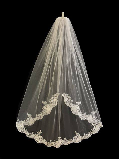 Eb9235 Maritzas Bridal Veils Inc