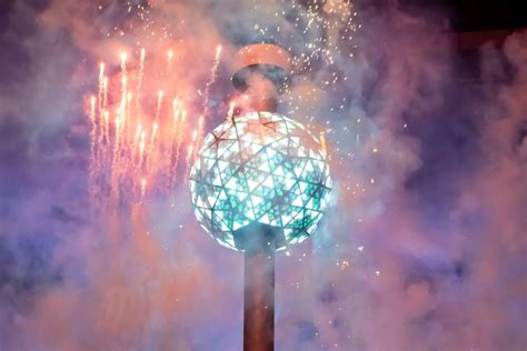 All You Need To Know About The 2021 Ball Drop Big 7 Travel