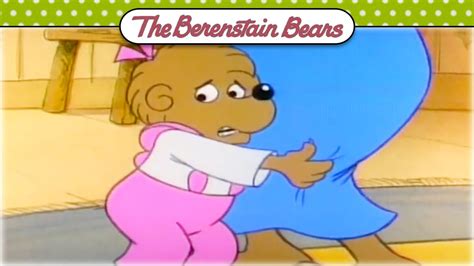 Dont Scare Sister Bear 😳berenstain Bears Official Youtube